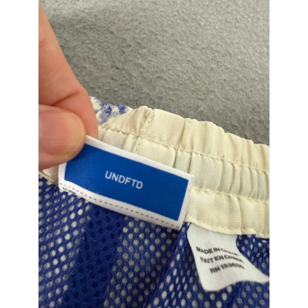 Undefeated UNDFTD Shorts Mens M Blue Toile Lined Streetwear‎ Hybrid Swim Trunks
